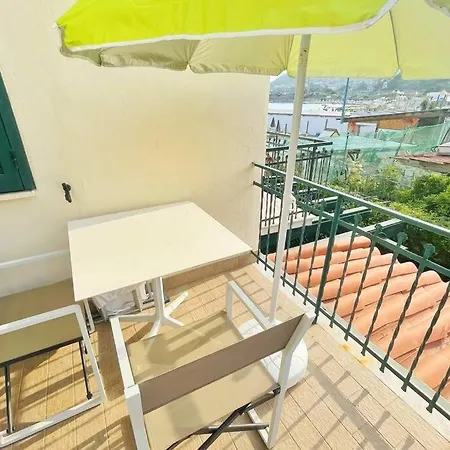 Sea Front Studio - *